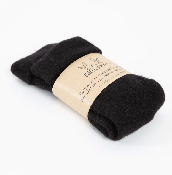 Turtle Doves Recycled Cashmere Wristwarmers - Black