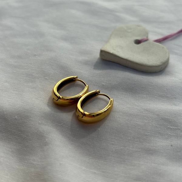 Gold oval hoop earrings Misgraceful