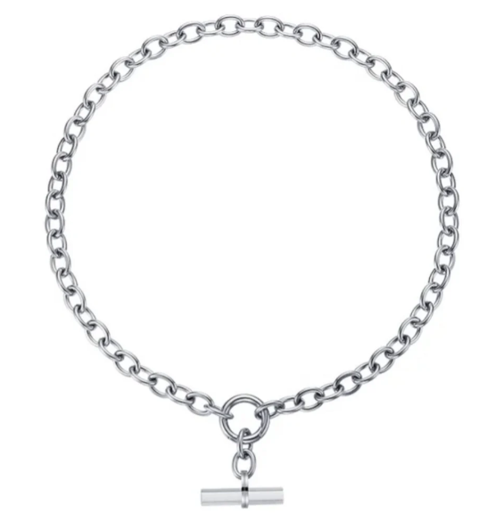 Silver Chunky T-Bar Necklace from MisGraceful 