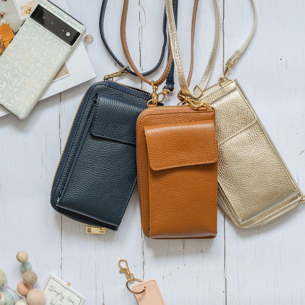 Black and brown leather purse deals