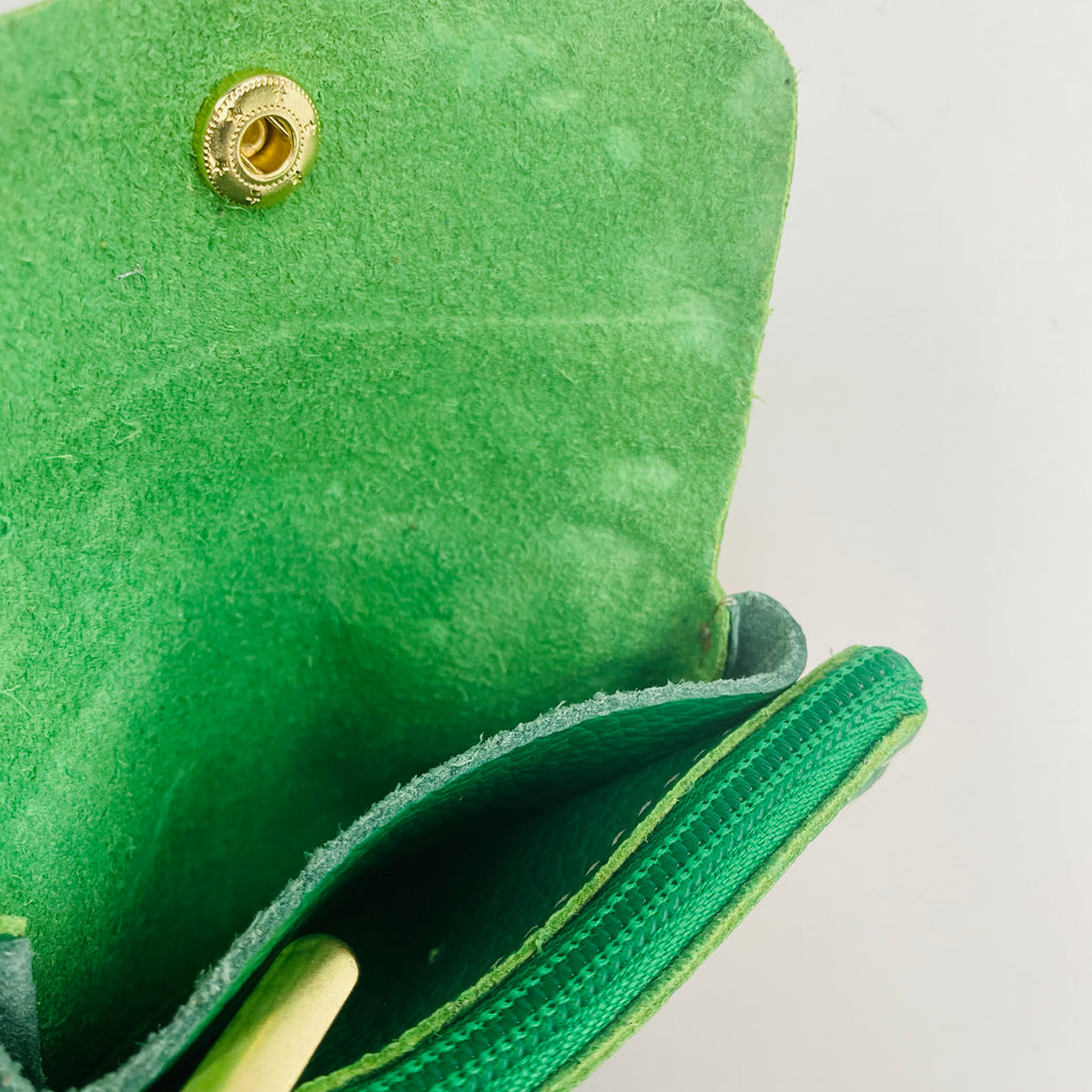 Green small purse hotsell