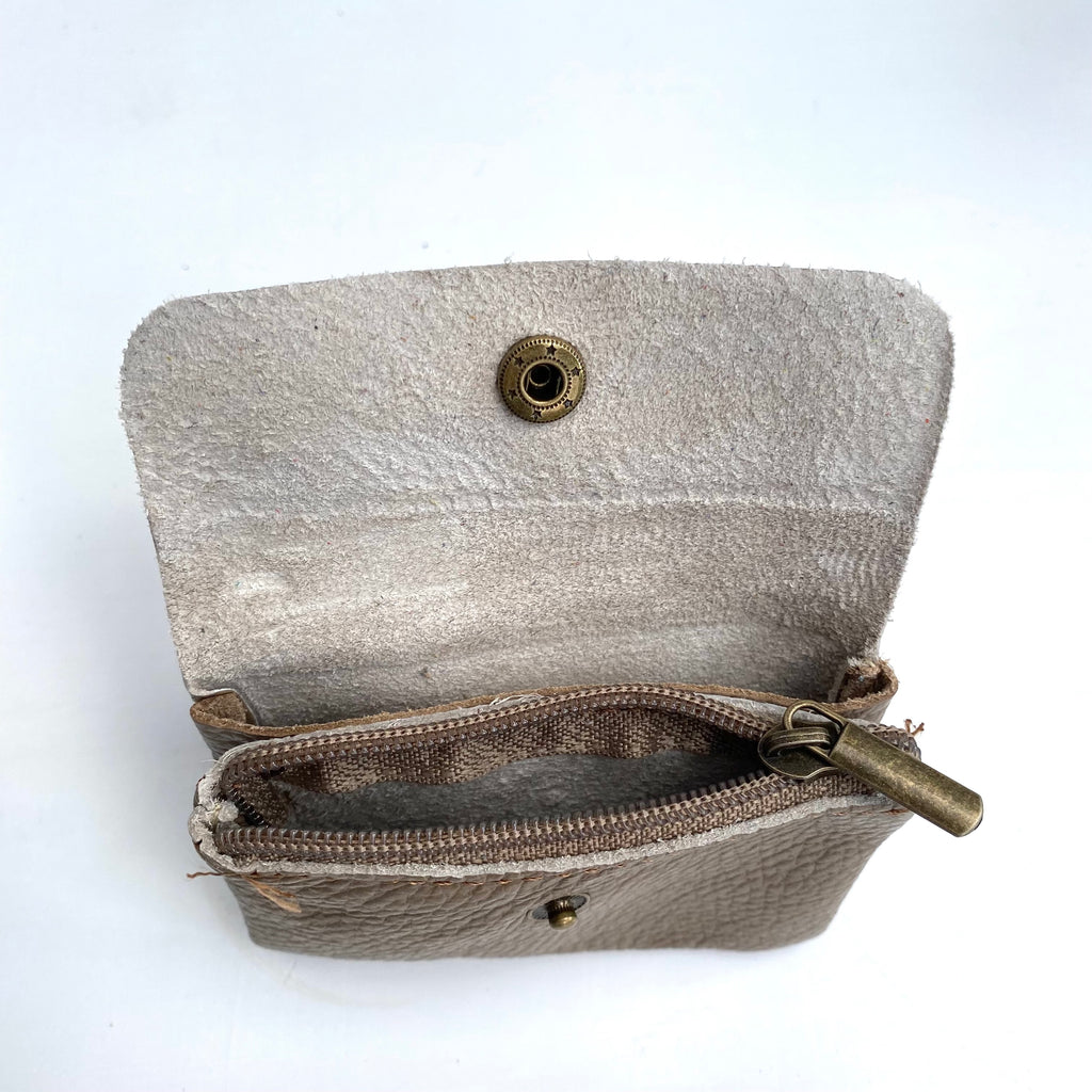 Small purse with strap shop